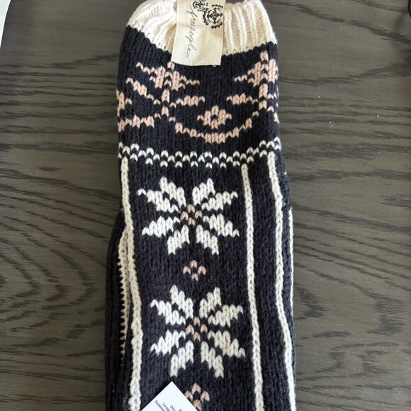 Free People Socks NWT/ - Picture 1 of 3